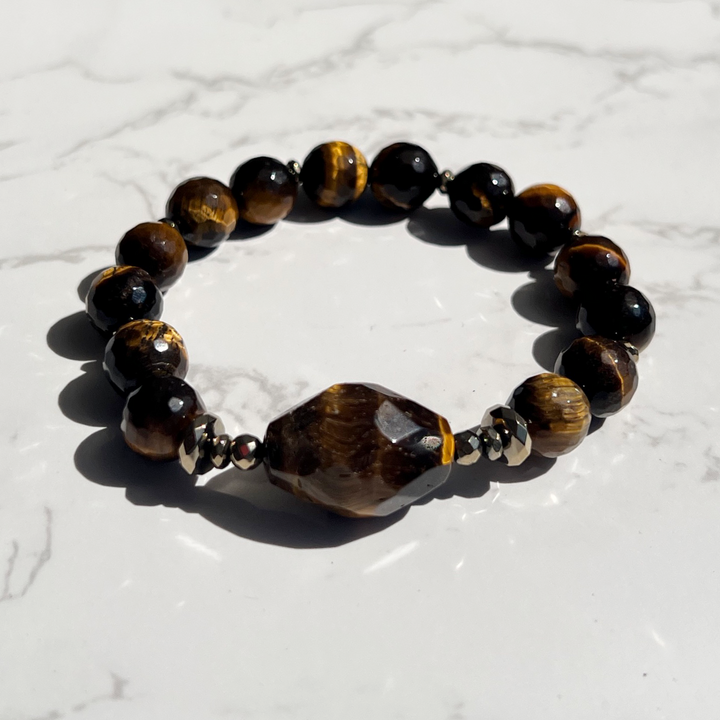 10mm Faceted Round Tiger Eye w/ Nugget Focal